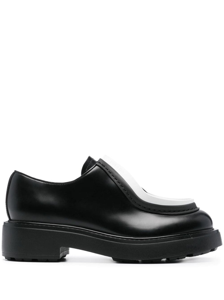 contrasting-trim leather shoes