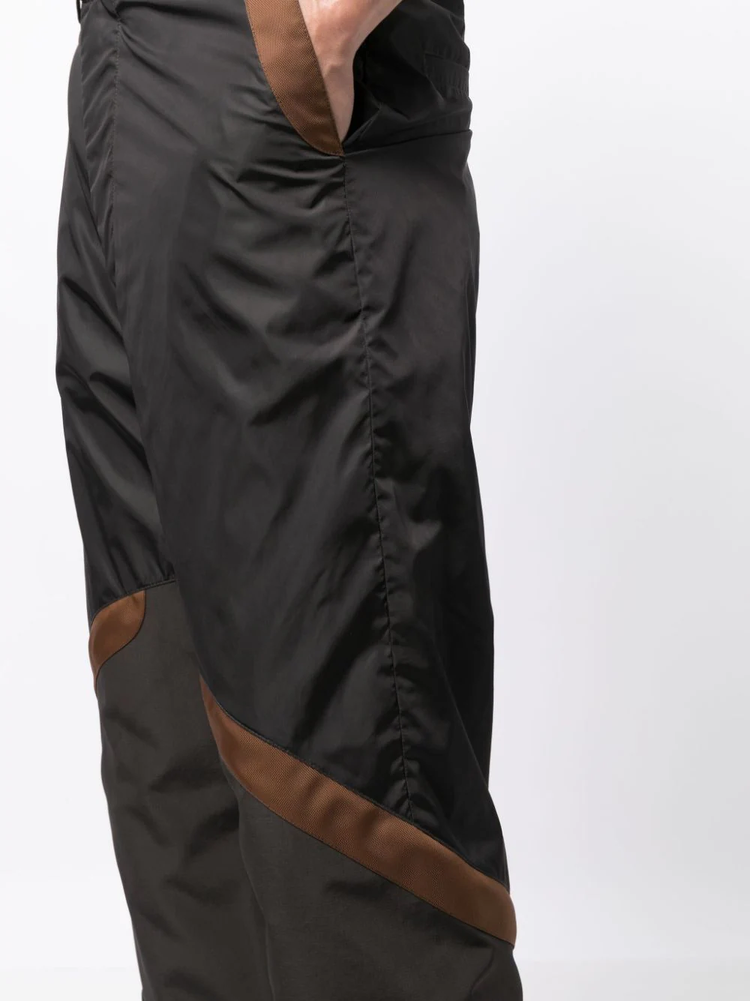 panelled straight-leg cargo trousers
