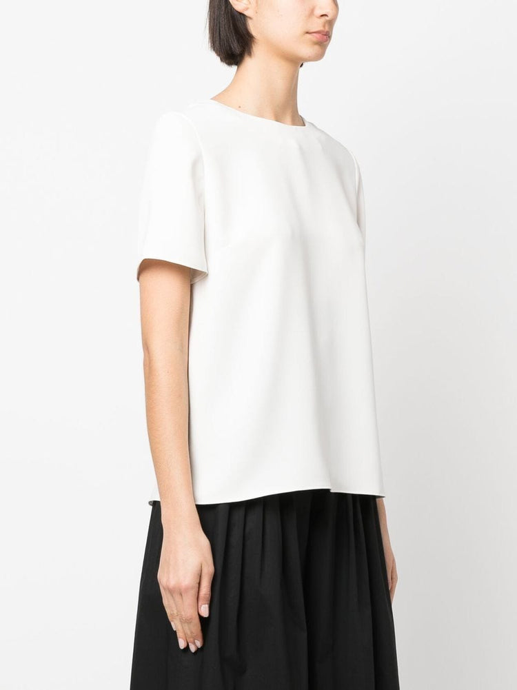 short-sleeved blouse