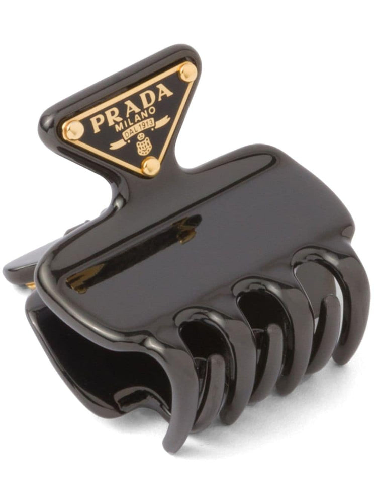 logo-plaque claw hair clip